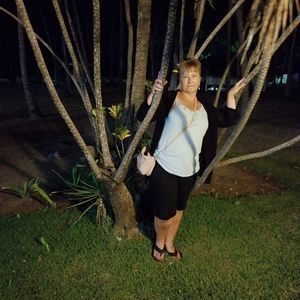 Meet your Posher, Lori